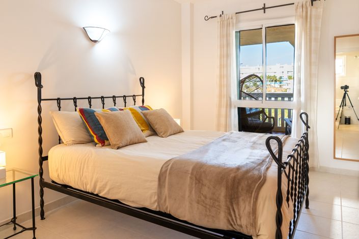 Image No.14-2 Bed Apartment for sale