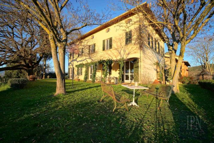 Image No.15-10 Bed Mansion for sale