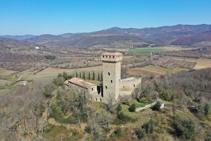 Image No.4-7 Bed Chateaux for sale