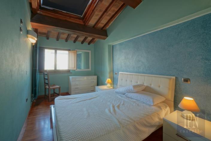 Image No.17-3 Bed Townhouse for sale
