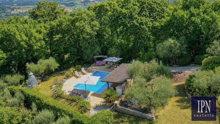 Image No.7-10 Bed Farmhouse for sale