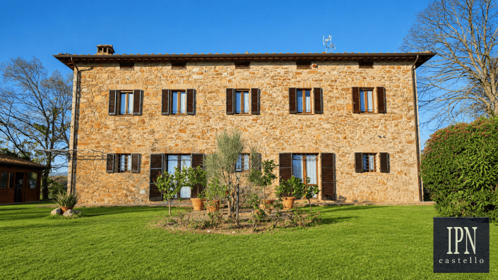 Image No.3-4 Bed Farmhouse for sale
