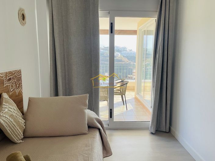 Image No.30-3 Bed Apartment for sale