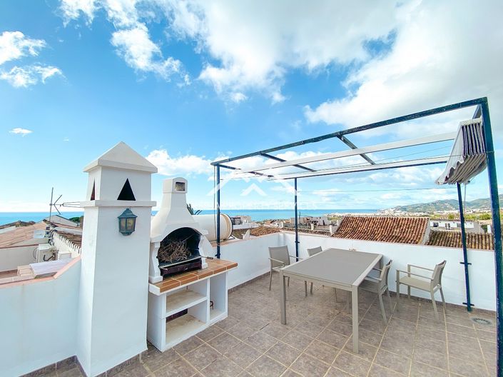Image No.3-3 Bed House for sale