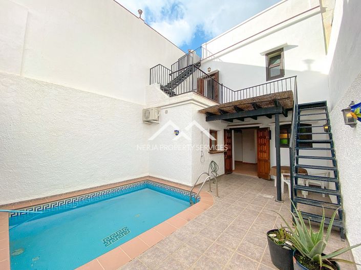 Image No.2-3 Bed House for sale