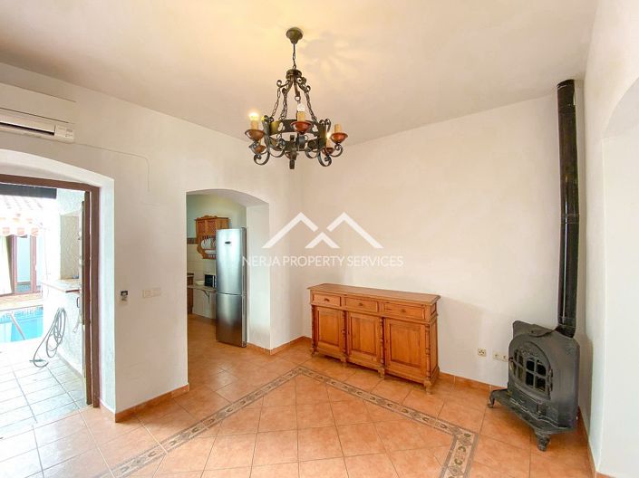 Image No.9-3 Bed House for sale
