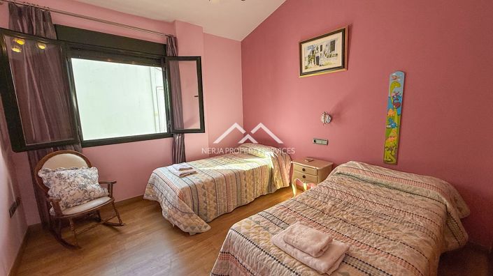 Image No.25-4 Bed Villa for sale