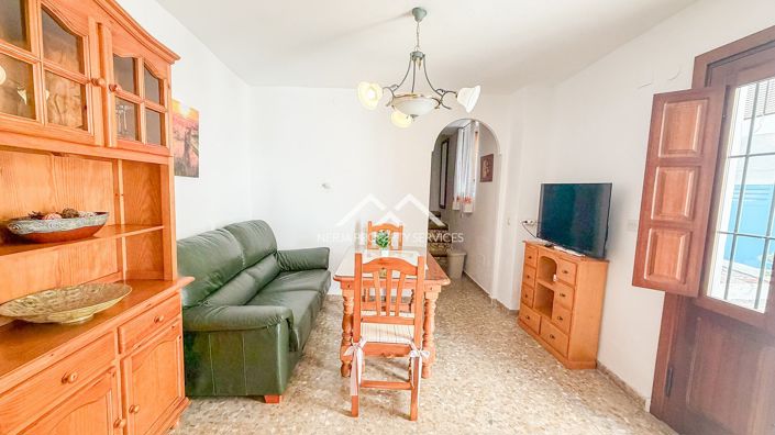 Image No.4-2 Bed Townhouse for sale