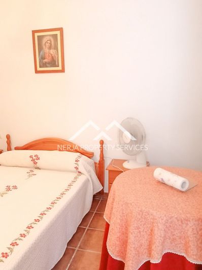 Image No.10-4 Bed Property for sale