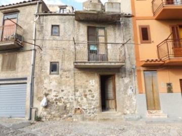 Fragale-001