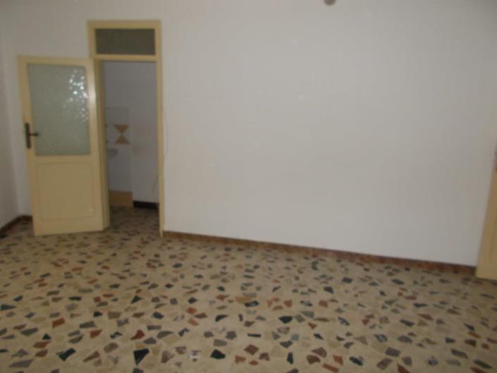 Image No.16-3 Bed House for sale