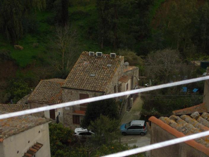 Image No.31-3 Bed House for sale