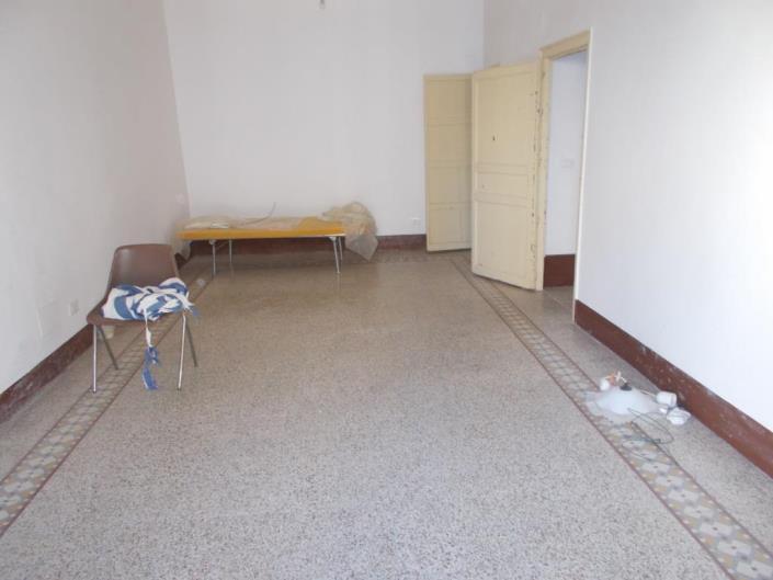 Image No.14-2 Bed House for sale