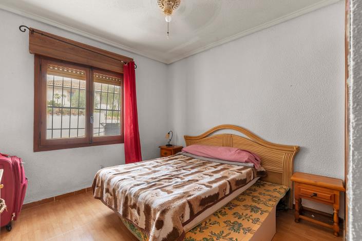 Image No.23-5 Bed Villa / Detached for sale