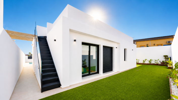 Image No.30-3 Bed Villa / Detached for sale