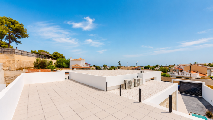 Image No.31-3 Bed Villa / Detached for sale