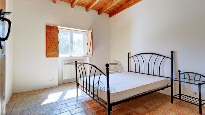 Image No.25-5 Bed House for sale