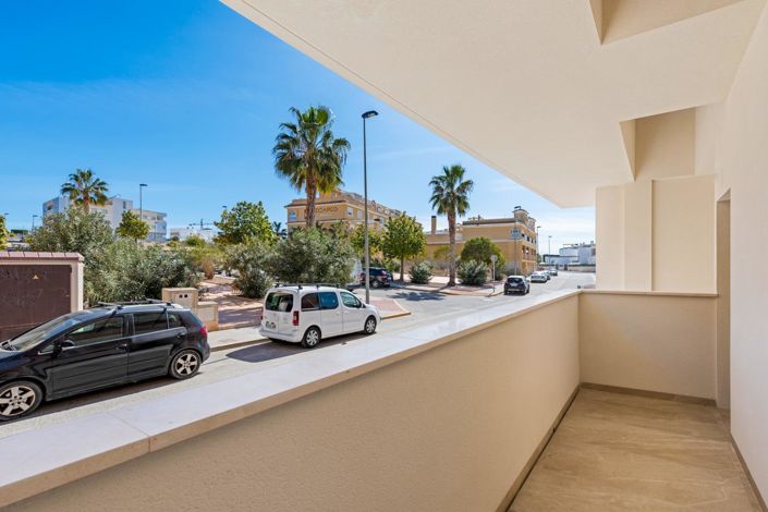Image No.25-2 Bed Property for sale