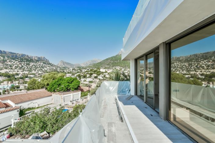 Image No.47-6 Bed Villa for sale