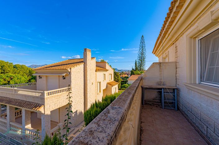 Image No.4-Villa de 4 chambres à vendre à Albir