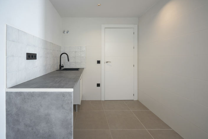 Image No.29-3 Bed Villa for sale