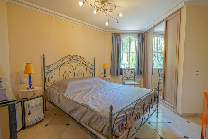 Image No.28-5 Bed Villa for sale