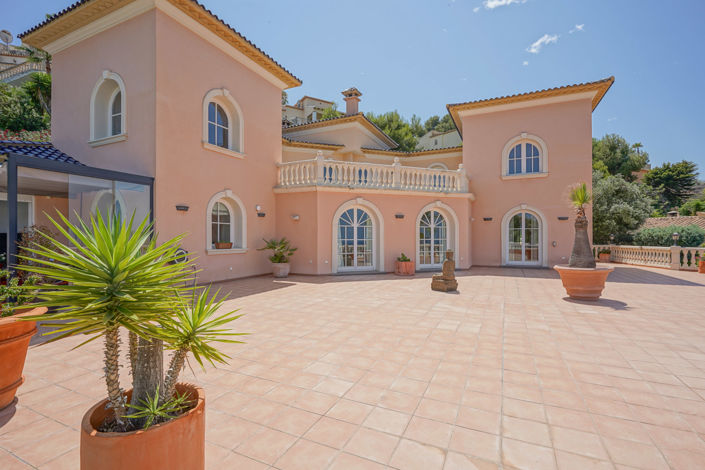 Image No.9-5 Bed Villa for sale