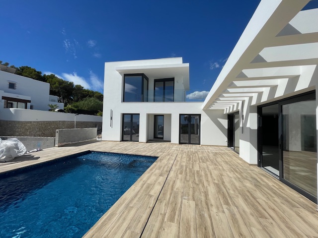 Image No.9-3 Bed Villa for sale