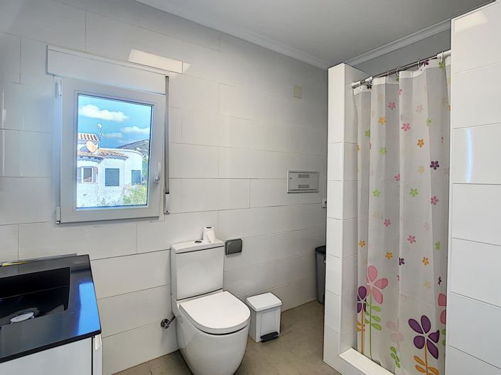 Image No.34-5 Bed Villa for sale