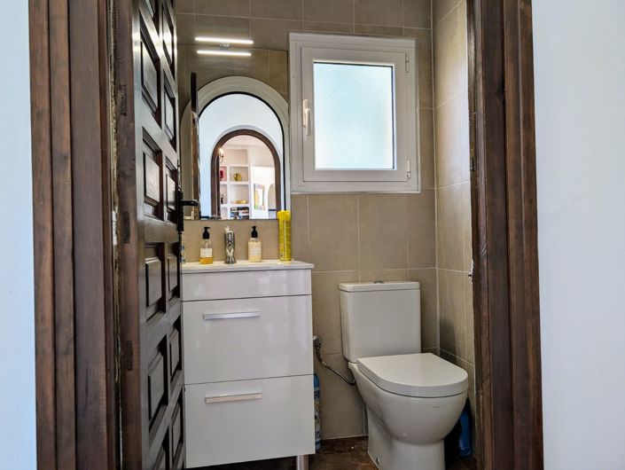 Image No.17-4 Bed Villa for sale