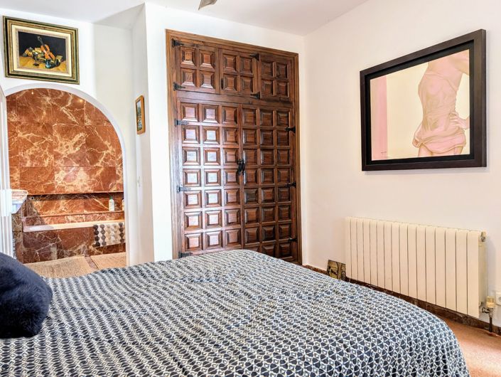 Image No.25-4 Bed Villa for sale