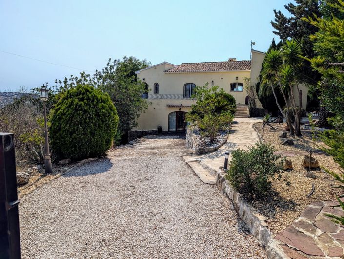 Image No.3-4 Bed Villa for sale