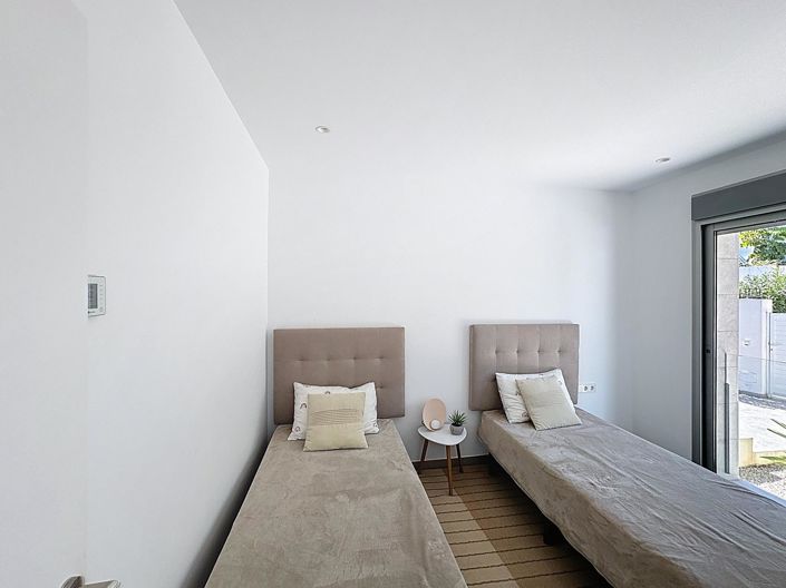 Image No.17-4 Bed Villa for sale