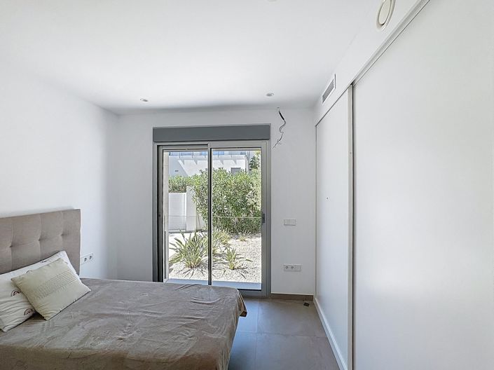 Image No.18-4 Bed Villa for sale
