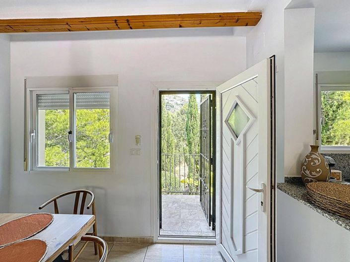 Image No.3-5 Bed Villa for sale