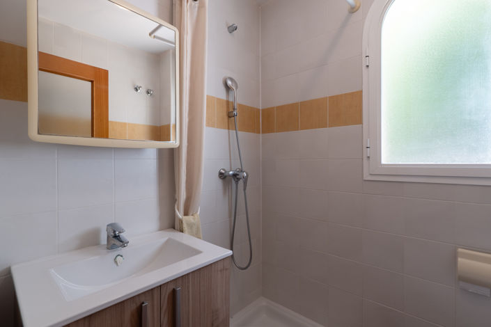 Image No.29-2 Bed Villa for sale