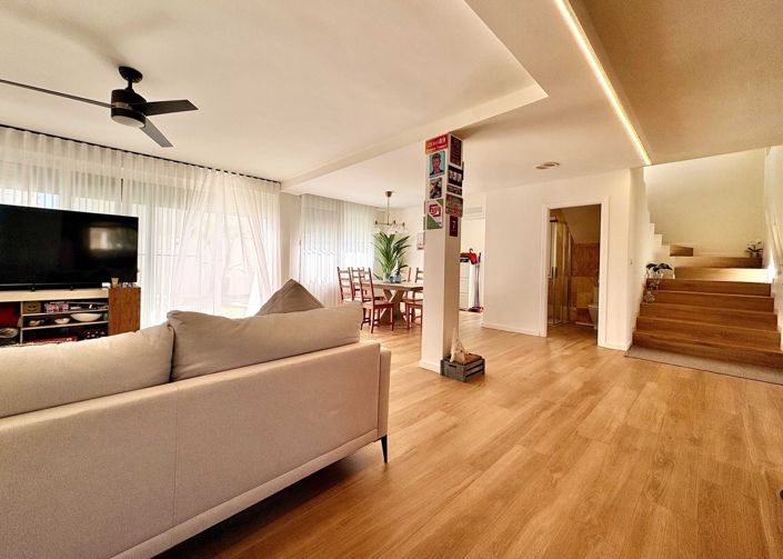 Image No.10-3 Bed Villa for sale