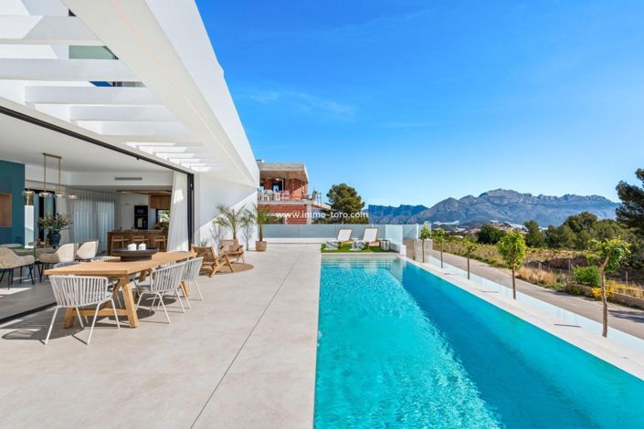 Image No.36-4 Bed Villa for sale