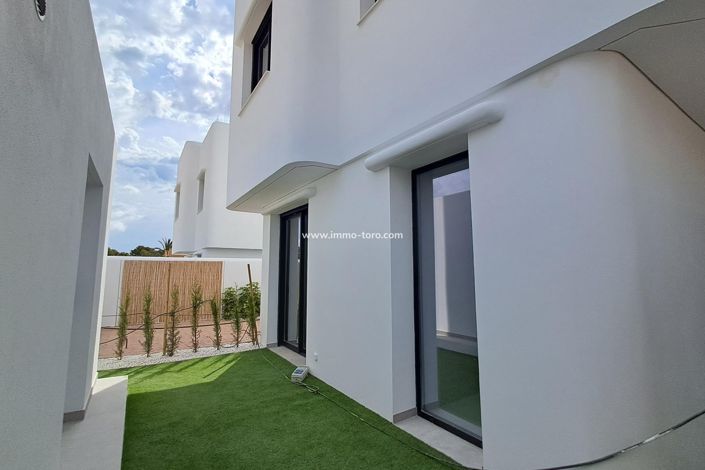 Image No.23-4 Bed Villa for sale