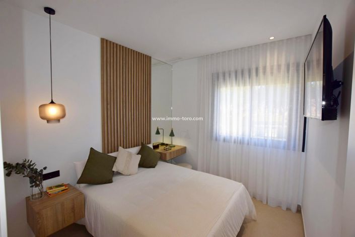 Image No.18-3 Bed Apartment for sale
