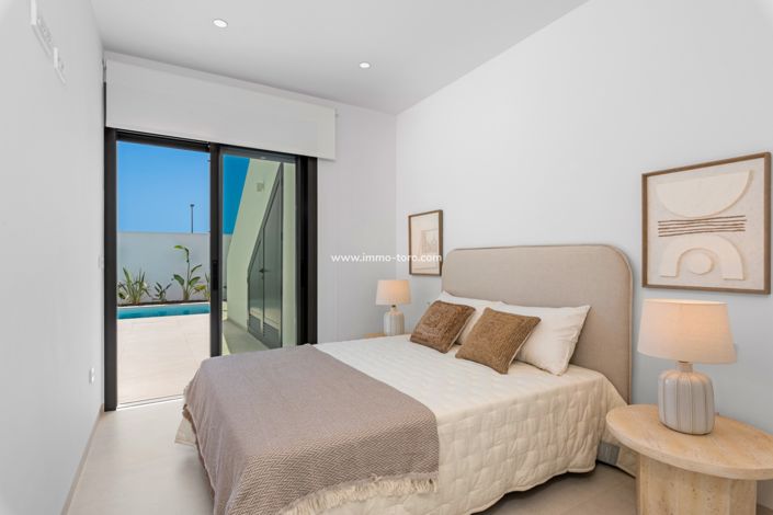 Image No.26-3 Bed Villa for sale