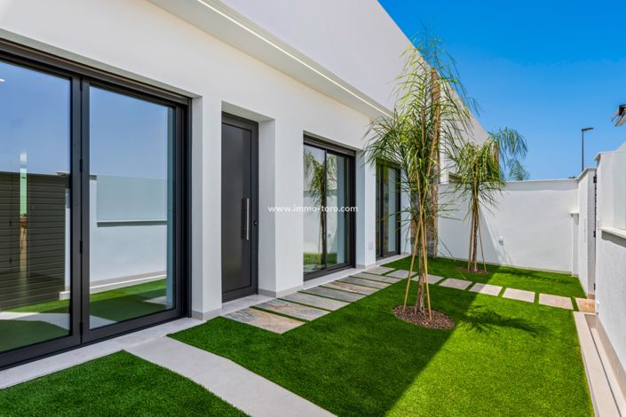 Image No.6-3 Bed Villa for sale