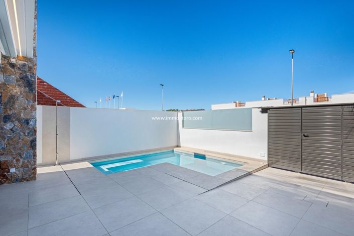 Image No.3-3 Bed Villa for sale