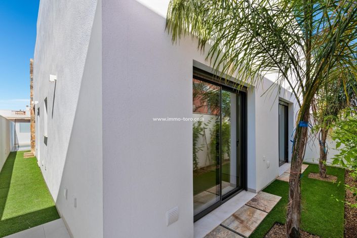 Image No.4-3 Bed Villa for sale