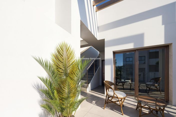 Image No.12-3 Bed Villa for sale