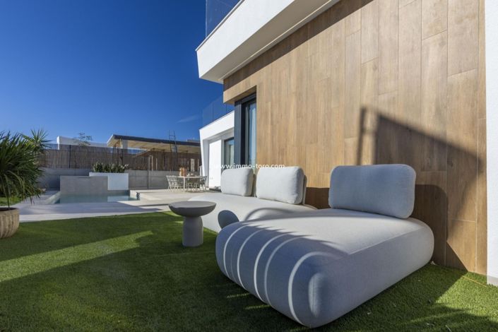 Image No.5-3 Bed Villa for sale