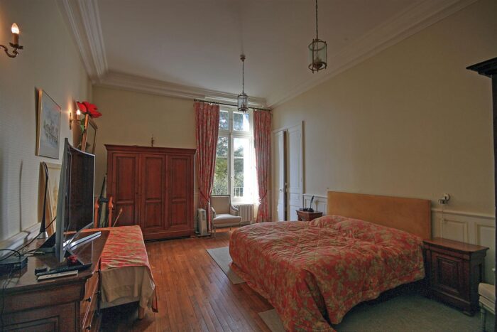 Image No.18-2 Bed Apartment for sale