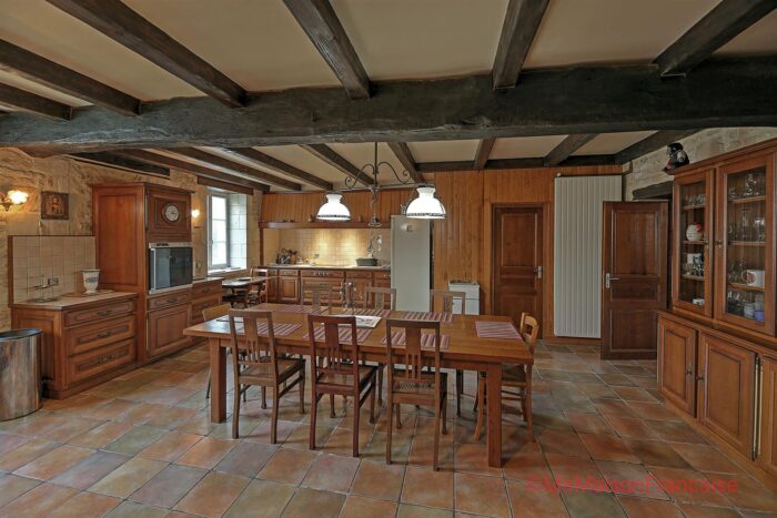 Image No.13-6 Bed House for sale