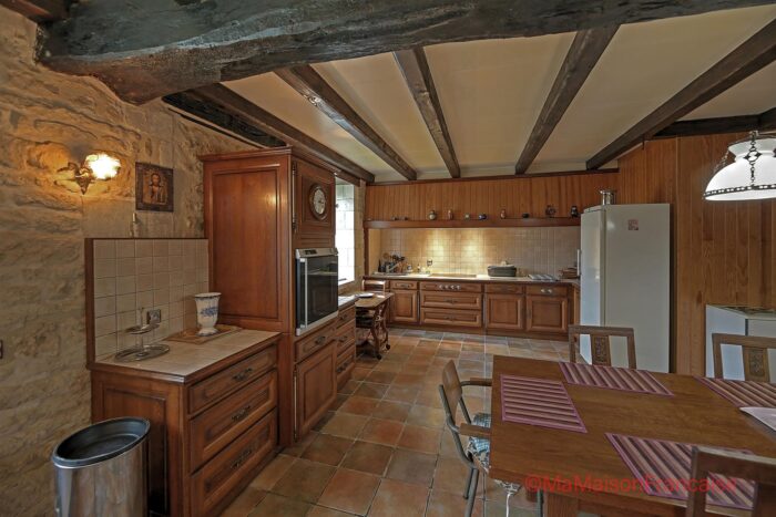 Image No.14-6 Bed House for sale