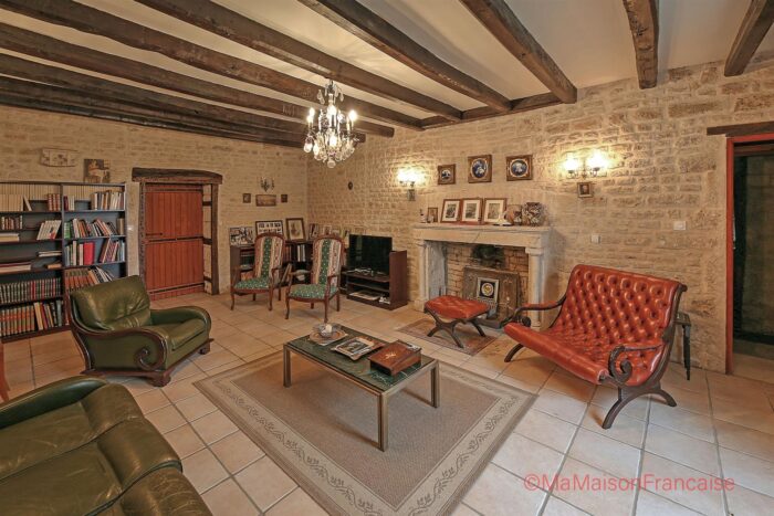 Image No.20-6 Bed House for sale